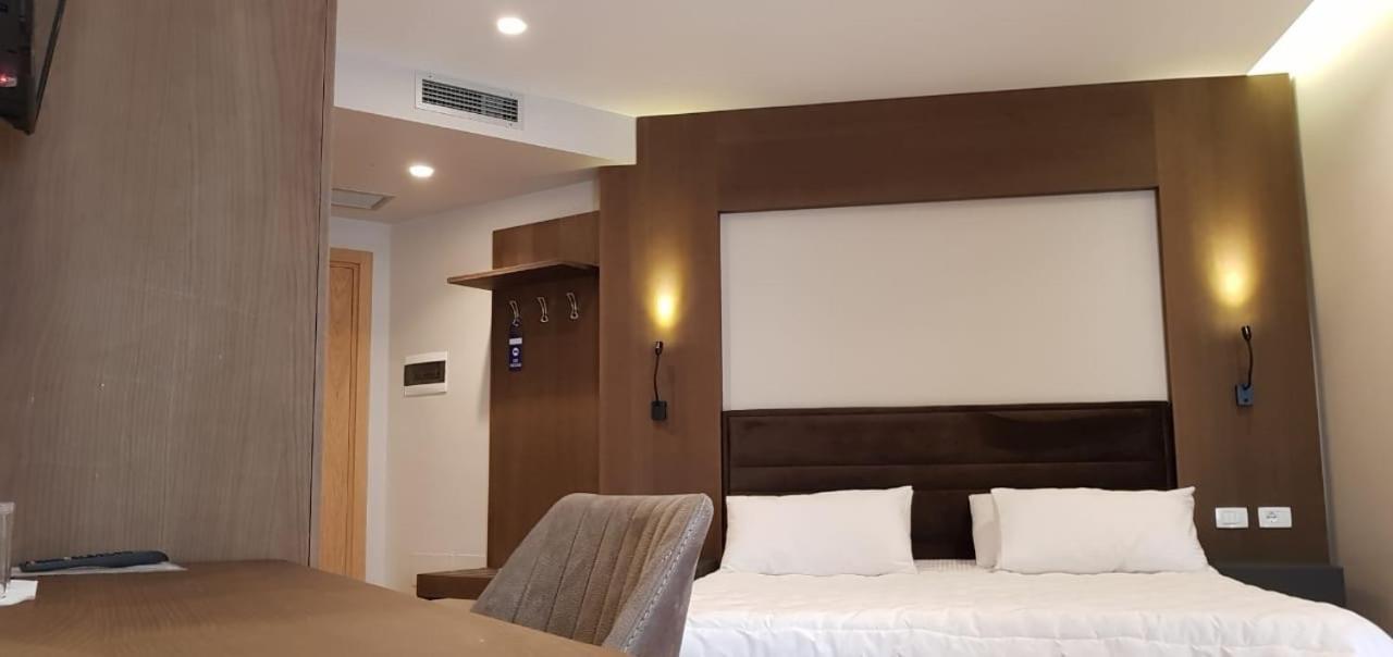 Klajdi Resort & Spa Golem  Bagian luar foto A room at the hotel